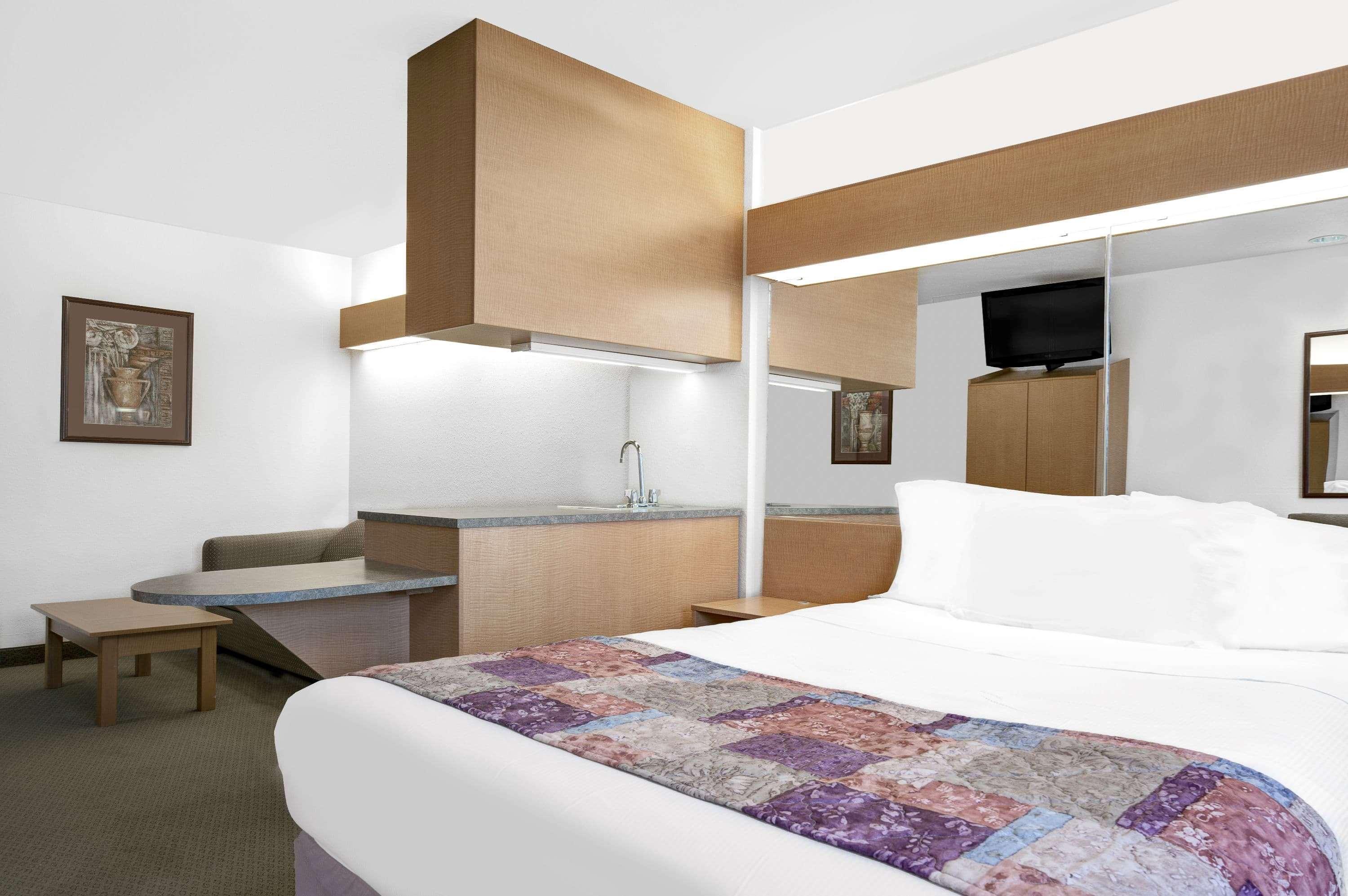 Microtel Inn & Suites By Wyndham Mankato Extérieur photo