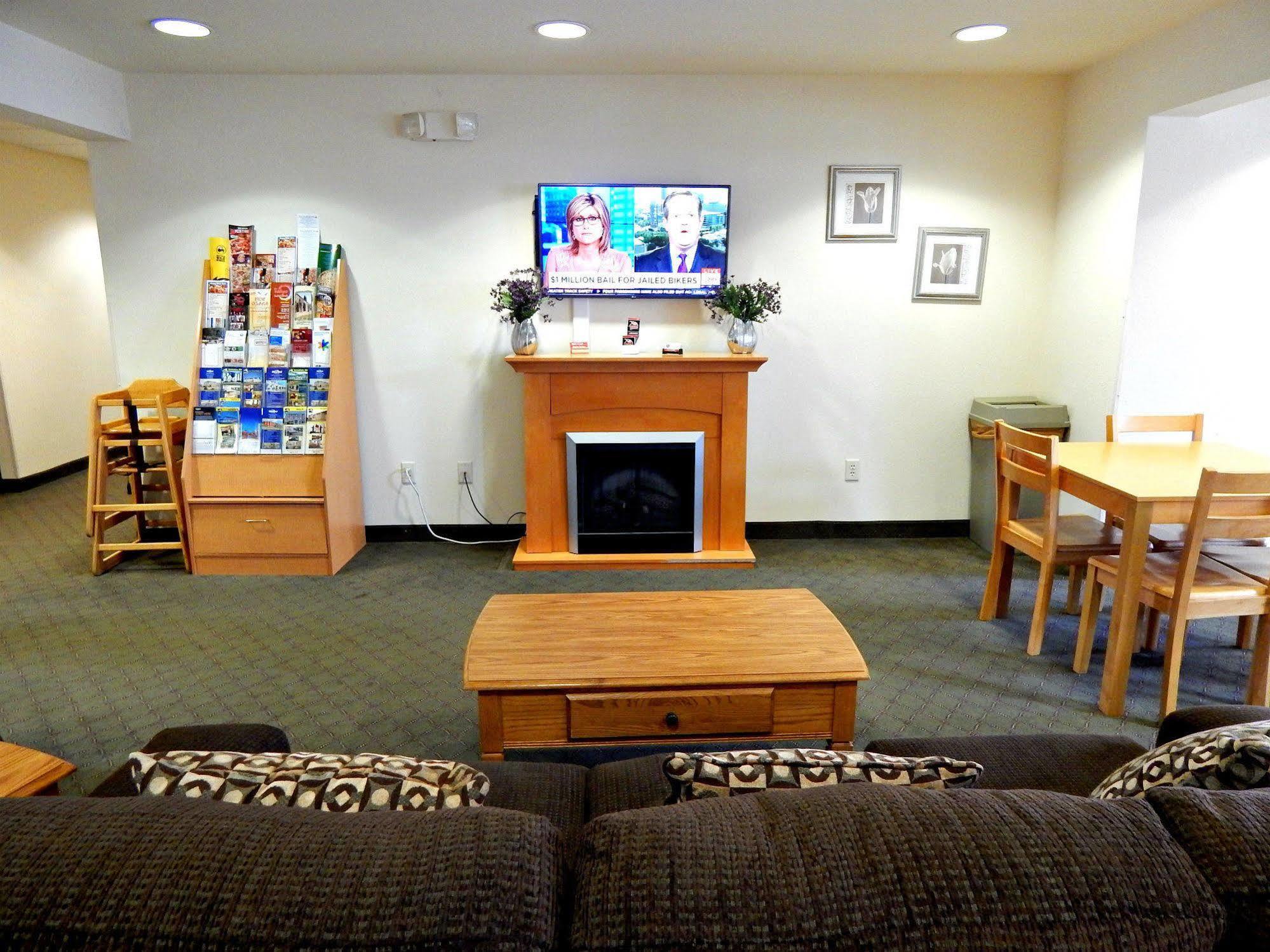Microtel Inn & Suites By Wyndham Mankato Extérieur photo